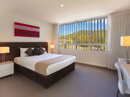Oaks Lure - Maitland Accommodation 0