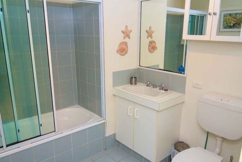 Apartments Paradise Grove - Maitland Accommodation 4
