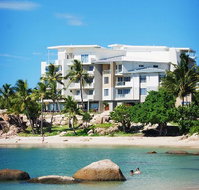 Coral Cove Apartments - Maitland Accommodation
