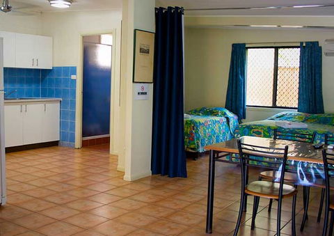 Adobe Motel - Maitland Accommodation 4