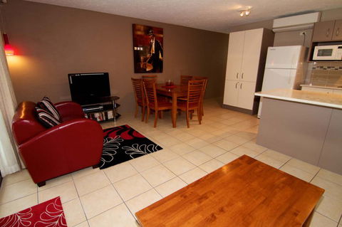 Merrima Court Holidays - Maitland Accommodation 1