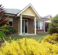 Seashells Apartment - Unit 1 - Maitland Accommodation