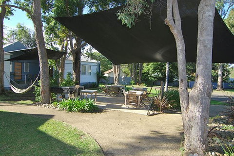 Huskisson Holiday Cabins - Maitland Accommodation 3