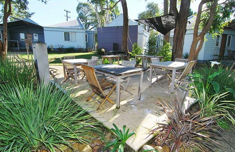 Huskisson Holiday Cabins - Maitland Accommodation 4
