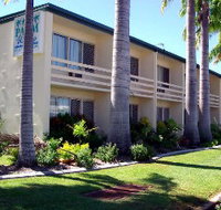 Palm Waters Holiday Villas - Maitland Accommodation