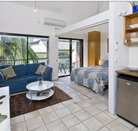 Julians Apartments