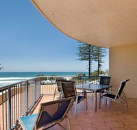 Coolum Baywatch Resort - Maitland Accommodation