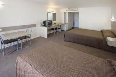 Sandors Motor Inn - Maitland Accommodation 2