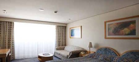 Coogee Sands Hotel And Apartments On The Beach - Maitland Accommodation 0