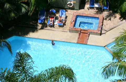 Horizons Burleigh Heads Holiday Apartments - Maitland Accommodation 0