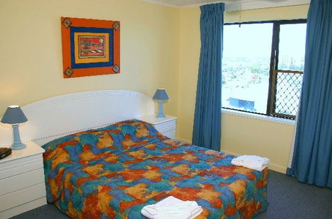 Horizons Burleigh Heads Holiday Apartments - Maitland Accommodation 2