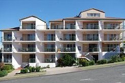 Whitecaps Holiday Apartments - Maitland Accommodation 0