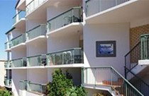 Whitecaps Holiday Apartments - Maitland Accommodation 2