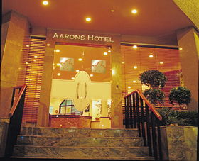 Aarons Hotel - Maitland Accommodation 0