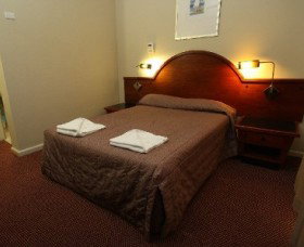 Berkeley Hotel - Maitland Accommodation 0