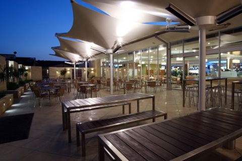 Gosford Rsl Club & Galaxy Motel - West Gosford - Maitland Accommodation 0