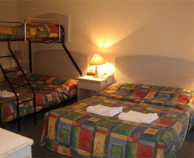 Rainbow Gardens Motel - Maitland Accommodation 0