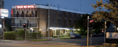 Tudor Inn Motel - thumb 0