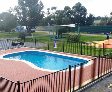 Elliston Caravan Park - Maitland Accommodation 1