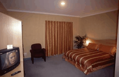 The Lighthouse Hotel - Maitland Accommodation