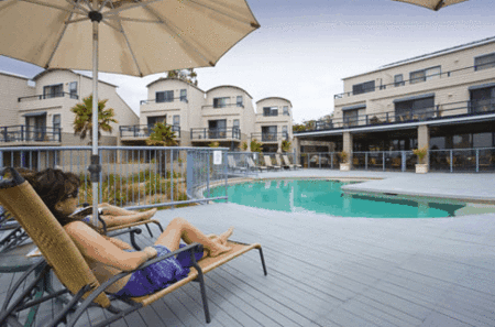Corrigans Cove Apartments - Maitland Accommodation 1