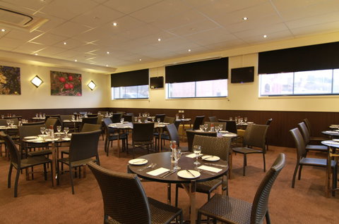 Quality Hotel Gateway Devonport - Maitland Accommodation 5