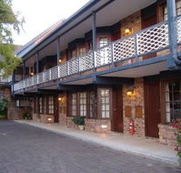 Montville Mountain Inn - Maitland Accommodation