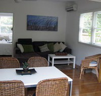 Seaside Cottage - Maitland Accommodation