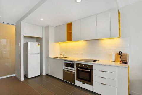 Astra Apartments - Melbourne Docklands - Maitland Accommodation 1