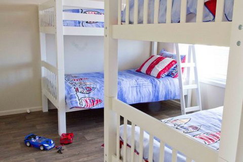 Coral Sands Luxury Beach House - Maitland Accommodation 5