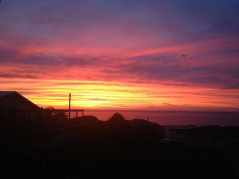 Coral Sands Luxury Beach House - Maitland Accommodation 8