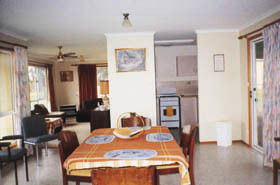 Folly Holiday Home (The) - Maitland Accommodation 0