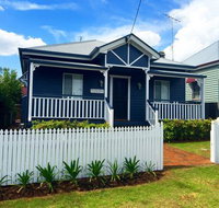 The Blue Cottage on Kent - Maitland Accommodation