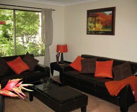 Blue Mountains Cockatoo Cottage - Maitland Accommodation 0