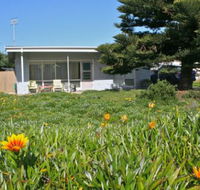 Beach Lovers Middleton - Maitland Accommodation