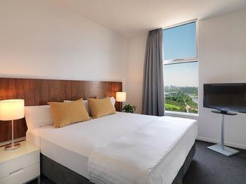 Adina Apartment Hotel Melbourne, Flinders Street - Maitland Accommodation 21