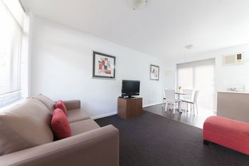 Easystay Apartments Raglan Street - Maitland Accommodation 5