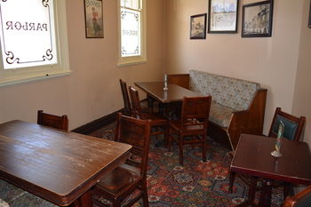 Australian Heritage Hotel - Maitland Accommodation 9
