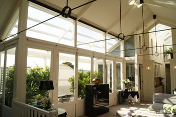 Andre's Mews Luxury Serviced Apartments - Maitland Accommodation 1