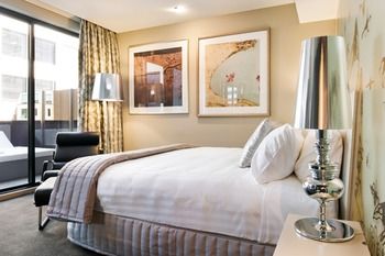 Art Series - The Olsen - Maitland Accommodation 8