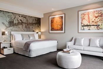 Art Series - The Olsen - Maitland Accommodation 32