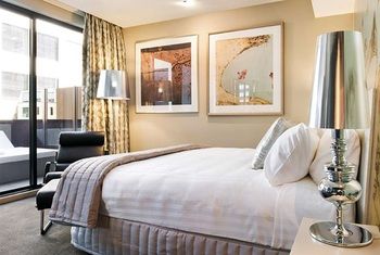 Art Series - The Olsen - Maitland Accommodation 33