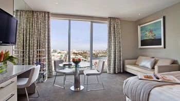 Art Series - The Olsen - Maitland Accommodation 37