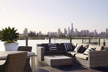 Art Series - The Olsen - Maitland Accommodation 39