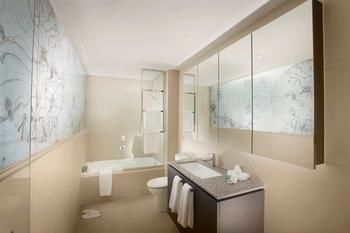 Art Series - The Olsen - Maitland Accommodation 49