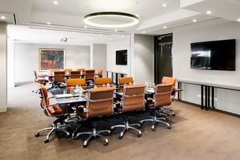 Art Series - The Olsen - Maitland Accommodation 57