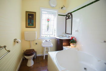 Adeline Bed And Breakfast - Maitland Accommodation 13
