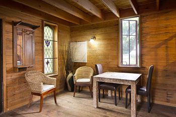 Glass House Mountains Ecolodge - Maitland Accommodation 11