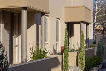 Apartments @ Kew Walpole Gardens - Kew Serviced Townhouses - Maitland Accommodation 3