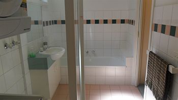 Australian Home Away @ Box Hill 21 - Maitland Accommodation 0